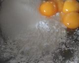Foto del paso 1 de la receta: Tartaletas de crema y fruta (con oblea de empanadilla)