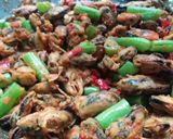 Foto langkah ke 3 dari resep Kerang buncis tumis sederhana.