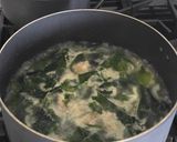 A picture of step 8 of Seaweed Chicken Soup.