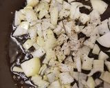 A picture of step 1 of Steak Onion and Veg in a gorgeous Gravy.😘.