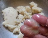 A picture of step 7 of Kakara Pitha (Odisha).