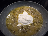 Lengua con alcaparras y almendras