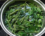 Foto langkah ke 4 dari resep Sayur Bobor Kangkung.