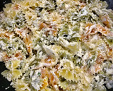 Foto del paso 4 de la receta: Pasta con salsa de ricotta y albahaca
