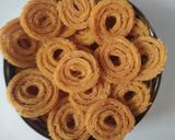 A picture of step 4 of Rava Chakari.