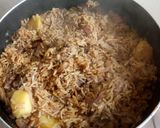 A picture of step 9 of Beef pilau.
