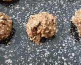 Foto del paso 3 de la receta: Cookies integrales de avena, cacao y chips de chocolate