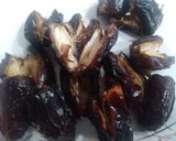 A picture of step 1 of Dates balls.