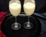 A picture of step 3 of Apple- peanut butter milkshake.