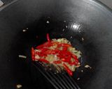 Foto langkah ke 2 dari resep Tumis tahu kulit saus tiram.