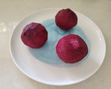 A picture of step 1 of Beetroot sabudana halwa.