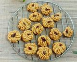 Foto langkah ke 4 dari resep Crunchy Oatmeal Cookies 🌹.