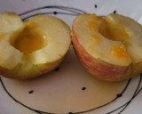 Foto del paso 1 de la receta: Manzanas con salsa de naranja y granadina