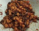 Foto langkah ke 4 dari resep Sambel goreng kentang.