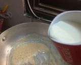 A picture of step 2 of White sauce pasta.