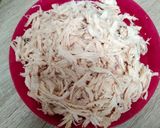 Foto langkah ke 2 dari resep Ayam suwir krawu khas gresik.