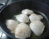 Foto del paso 2 de la receta: Filetes de solomillo de pavo a la crema