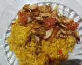 Foto langkah ke 4 dari resep Nasi Goreng Kunyit.