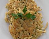 Foto del paso 5 de la receta: Torrejitas de fideos con queso y perejil