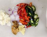 Foto langkah ke 2 dari resep Tumis kerang baby cumi.