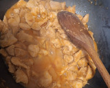 Foto del paso 2 de la receta: Pollo con pasta en salsa