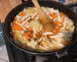 Une image de l'étape 6 de Carottes et navets blancs au bouillon de pot au feu et moutarde fine.