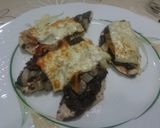 Foto del paso 5 de la receta: Pechugas con paté de oliva y panceta