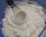 Foto del paso 1 de la receta: Bizcochuelo sin leche, sin azúcar, sin aceite y sin manteca