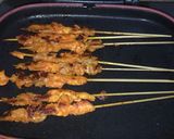 Foto langkah ke 5 dari resep Sate ayam asin pedas a.k.a sate dj.
