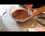 Foto del paso 4 de la receta Bizcocho de Chocolate (extra húmedo y esponjoso)