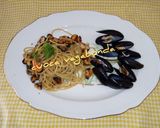 Foto del passaggio 4 della ricetta Spaghetti con le Cozze