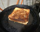 A picture of step 2 of Nutella and banana sandwich.