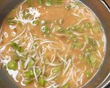รูปขั้นตอนการทำที่ 2 ของ #เทศกาลกินผัก: ไข่เจียวยอดอ่อนทานตะวัน (ไร้น้ำมัน)