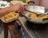 Foto langkah ke 6 dari resep Pisang Baper (Bola pisang isi coklat lumer).