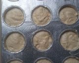 A picture of step 3 of Coconut flavored mini cakes.