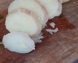 Foto del paso 1 de la receta: Papas salteadas con espinacas a la crema