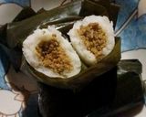 Foto langkah ke 6 dari resep Lontong Oncom Mudah 🍙.