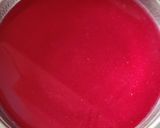 A picture of step 5 of Jelly custard shots.