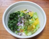 Foto del paso 2 de la receta: Ceviche de salmón con piña y jugo de naranja agria