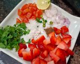 स्ट्रॉबेरी सालसा(strawberry salsa recipe in hindi) रेसिपी चरण 1 फोटो