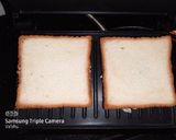 A picture of step 4 of Chilli Cheesy Sandwich.