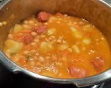 Foto del paso 3 de la receta: Garbanzos de bote con verduras y chorizo