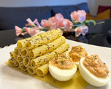 Foto del paso 8 de la receta: Rigatoni con aroma de albahaca y huevos rellenos de atún