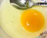 A picture of step 2 of 3 ingredients Chocolate egg sandwich.