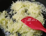 A picture of step 3 of Papaya Halwa.