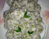 Foto langkah ke 5 dari resep Klepon (sari Daun Suji & Pandan).
