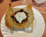 Foto del paso 10 de la receta: Tartaleta de masa filo con morcilla de arroz, garbanzos y salsa de yogur