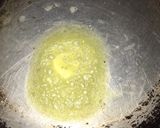 A picture of step 2 of Apple crêpes🥠🍎.