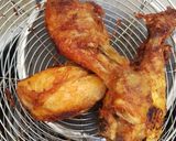 Foto langkah ke 3 dari resep Ayam goreng sambal pelangi.