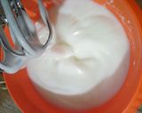 Foto langkah ke 2 dari resep 14. Es Krim Pop Ice.